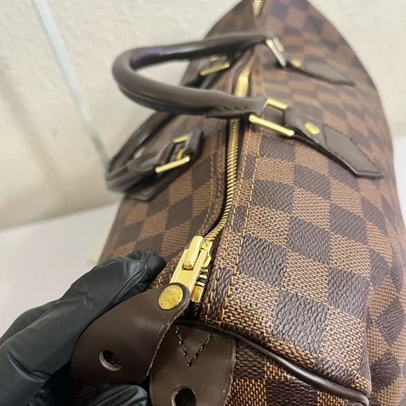 Louis Vuitton Damier Ebene Speedy 35 - Picture 10 of 16